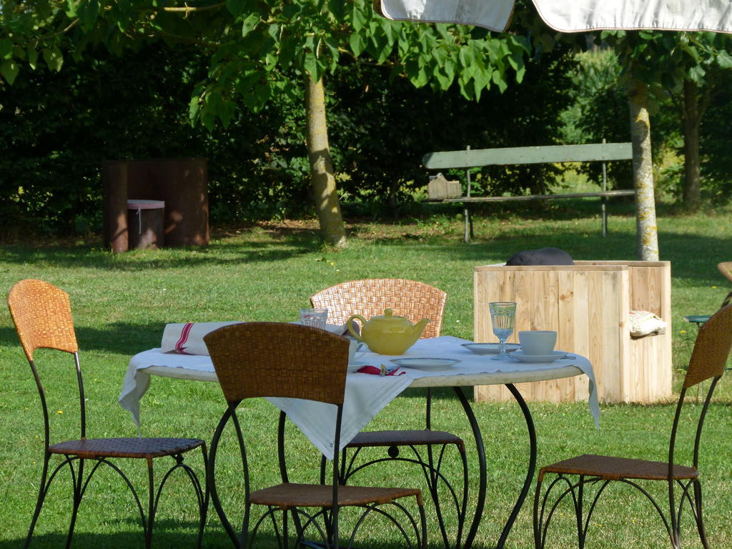 Le Briou Bed and Breakfast Précy Kamer foto